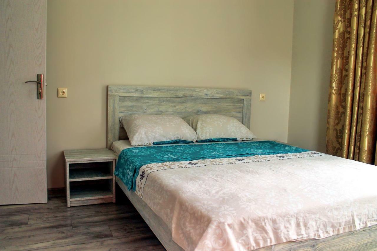 Tedo'S Guest House Makhinjauri Phòng bức ảnh